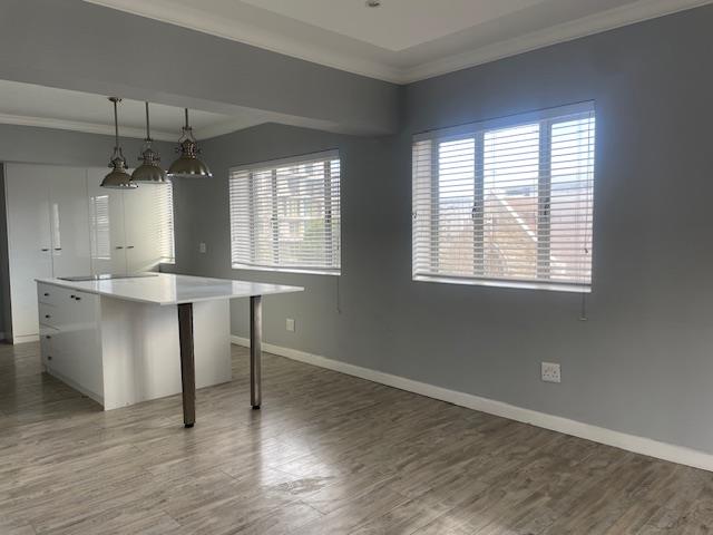 To Let 3 Bedroom Property for Rent in Sea Point Western Cape